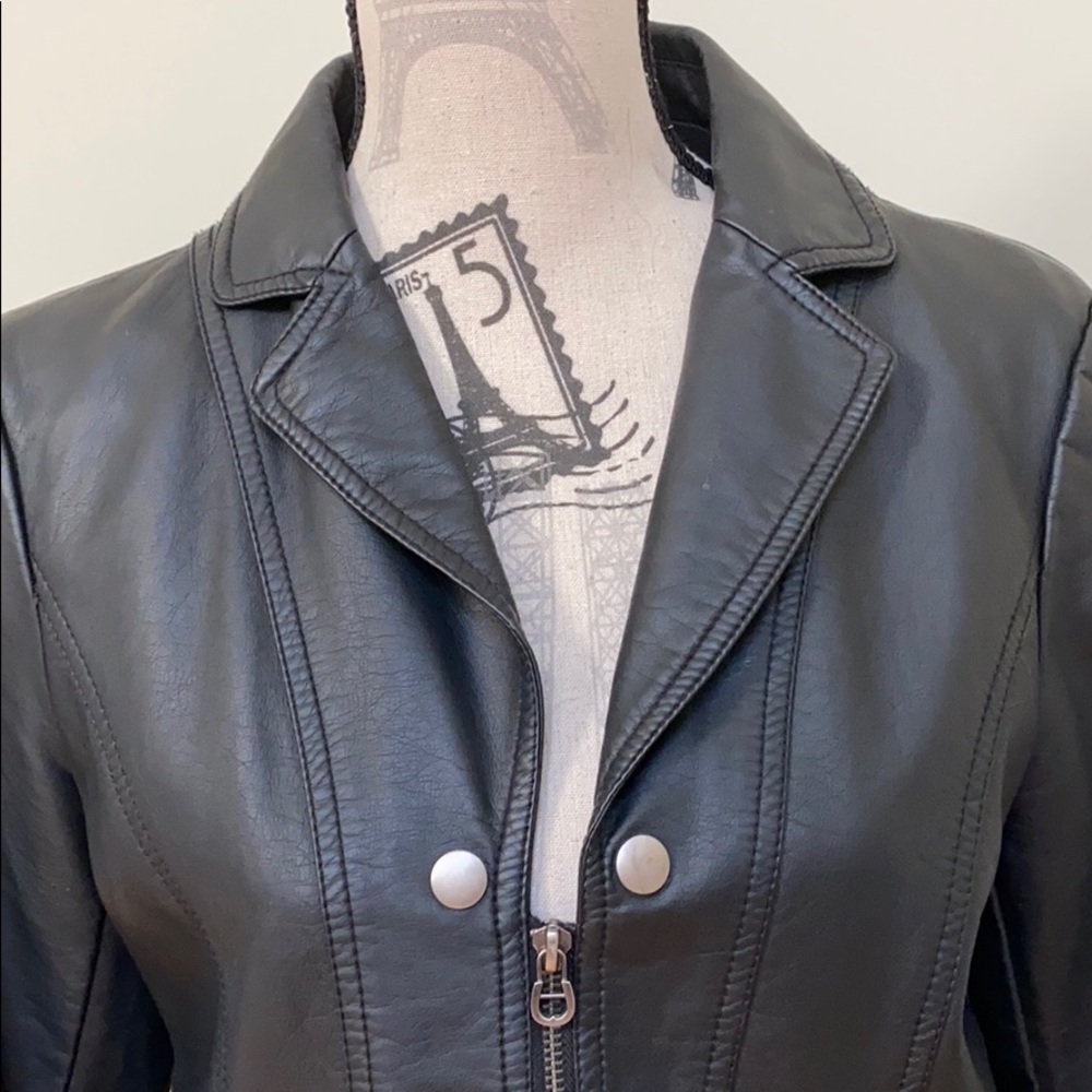Ness Jacket - Picture 2 of 11